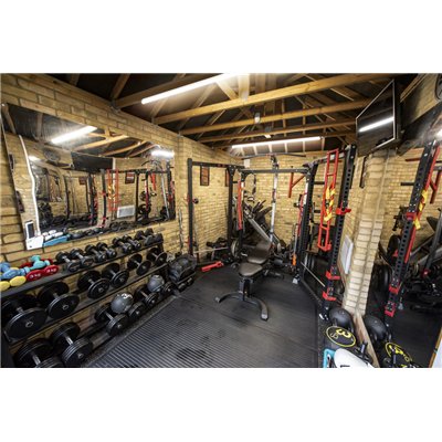 Essentials Damp Proof Integrated Extrusion 50W 1500mm 840